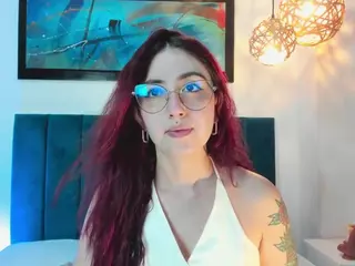 EmilyWatsonn's Live Sex Cam Show