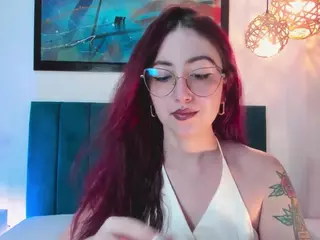 EmilyWatsonn's Live Sex Cam Show