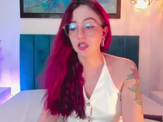 EmilyWatsonn's Live Sex Cam Show