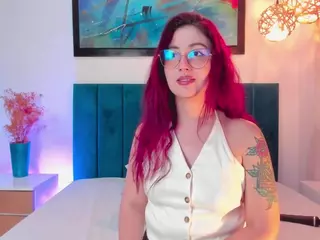 EmilyWatsonn's Live Sex Cam Show