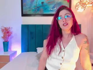 EmilyWatsonn's Live Sex Cam Show