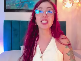 EmilyWatsonn's Live Sex Cam Show