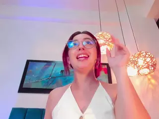 EmilyWatsonn's Live Sex Cam Show