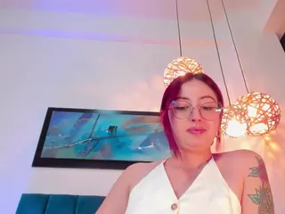 EmilyWatsonn's Live Sex Cam Show