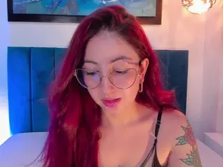 EmilyWatsonn's Live Sex Cam Show