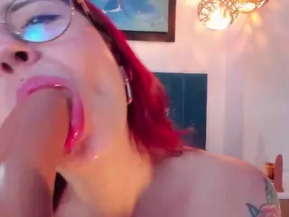 EmilyWatsonn's Live Sex Cam Show
