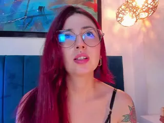 EmilyWatsonn's Live Sex Cam Show