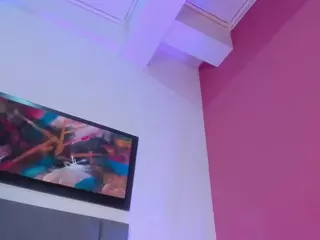 EmilyWatsonn's Live Sex Cam Show