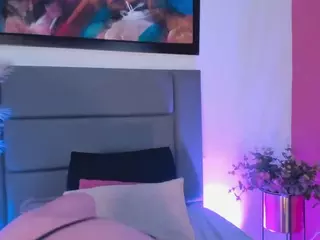 EmilyWatsonn's Live Sex Cam Show