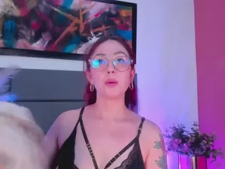 EmilyWatsonn's Live Sex Cam Show