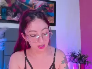 EmilyWatsonn's Live Sex Cam Show