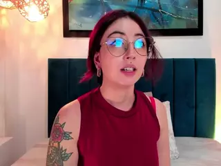EmilyWatsonn's Live Sex Cam Show