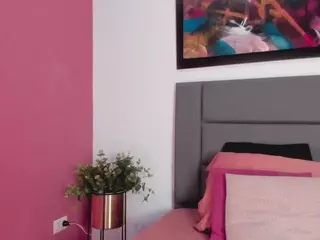 EmilyWatsonn's Live Sex Cam Show