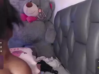 TinnaGoddess's Live Sex Cam Show