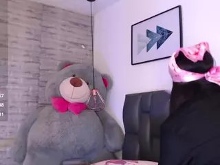 TinnaGoddess's Live Sex Cam Show