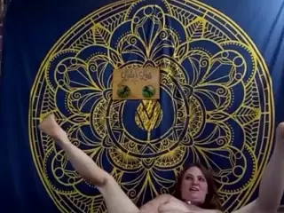 Elise3695's Live Sex Cam Show