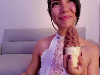 Laura Bonnet's Live Sex Cam Show