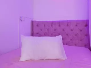 Laura Bonnet's Live Sex Cam Show
