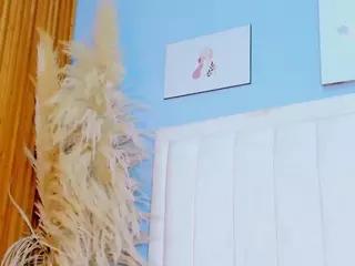 AlanaQuispe's Live Sex Cam Show