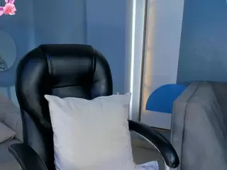 AlessaRomero's Live Sex Cam Show