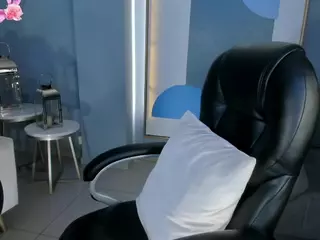 AlessaRomero's Live Sex Cam Show