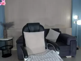 AlessaRomero's Live Sex Cam Show