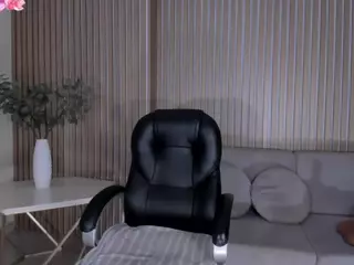 AlessaRomero's Live Sex Cam Show