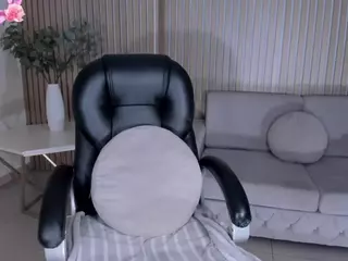 AlessaRomero's Live Sex Cam Show