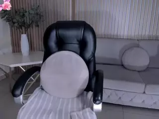 AlessaRomero's Live Sex Cam Show