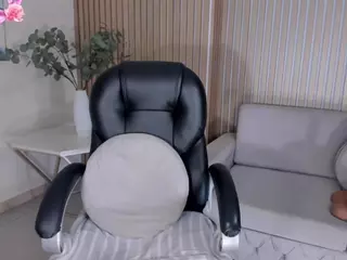 AlessaRomero's Live Sex Cam Show