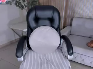 AlessaRomero's Live Sex Cam Show