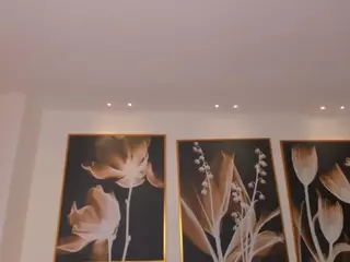 IvannaRussell's Live Sex Cam Show
