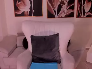 IvannaRussell's Live Sex Cam Show