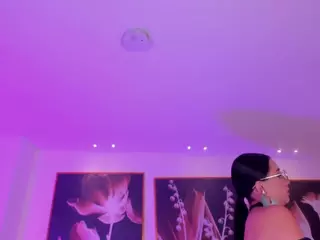 IvannaRussell's Live Sex Cam Show