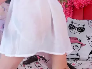 AliceBenet's Live Sex Cam Show