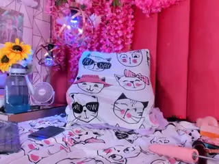 AliceBenet's Live Sex Cam Show