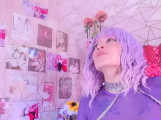 AliceBenet's Live Sex Cam Show