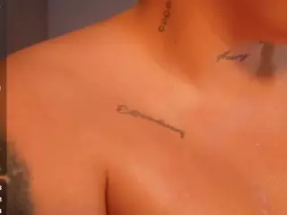 Rouse-hallberg's Live Sex Cam Show