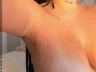 Rouse-hallberg's Live Sex Cam Show