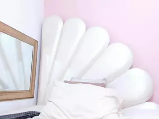 Vicky-Freedom's Live Sex Cam Show