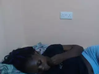 Bubbly-nesh's Live Sex Cam Show