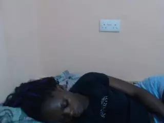 Bubbly-nesh's Live Sex Cam Show