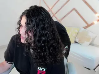 serafina_bianchi's Live Sex Cam Show