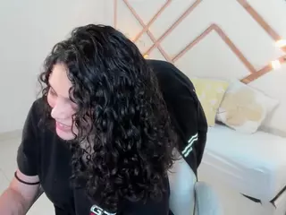 serafina_bianchi's Live Sex Cam Show