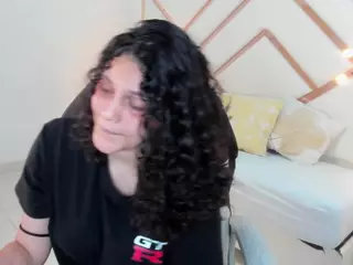 serafina_bianchi's Live Sex Cam Show
