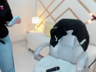 serafina_bianchi's Live Sex Cam Show