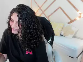 serafina_bianchi's Live Sex Cam Show