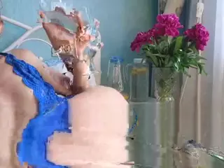 sensual-goddesss's Live Sex Cam Show