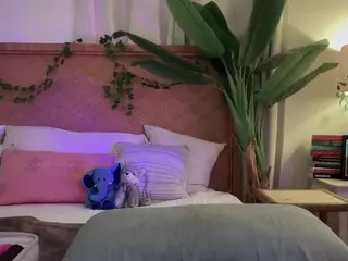 Little Native's Live Sex Cam Show