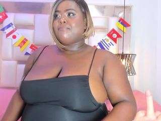 Live cam show with ChannelCarter